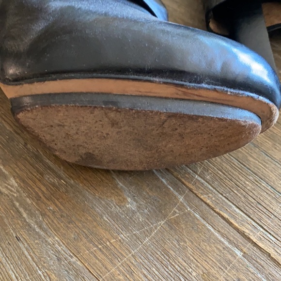 Gold hardware booties - Picture 4 of 8